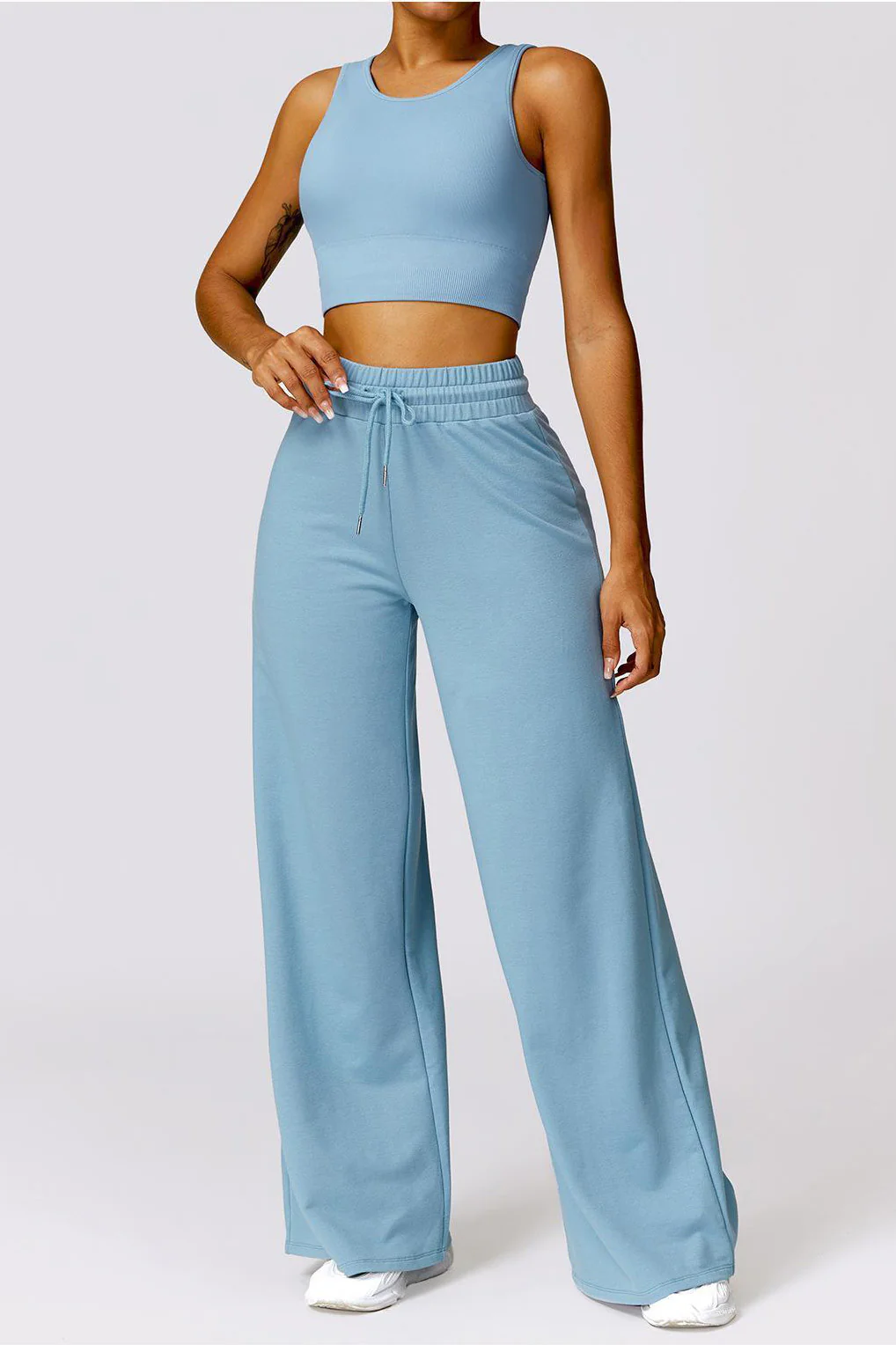Athleisure Plain U Neck Seamless Shaping Crop Tank With Cups - Image 3